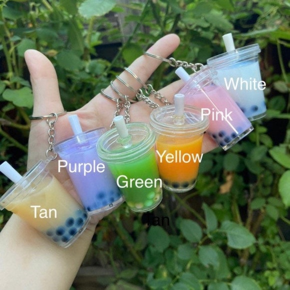 Liquid Moving Bobs Milk Tea Keychain - Picture 3 of 6